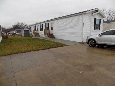 Mobile Home at 23424 Matts Dr Brownstown, MI 48174