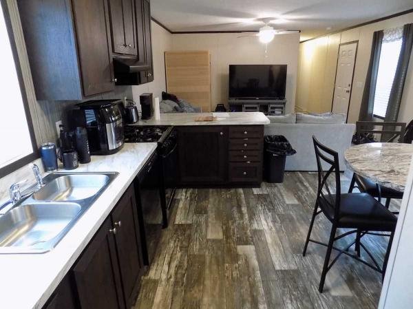 2021 CMH Manufacturing Manufactured Home