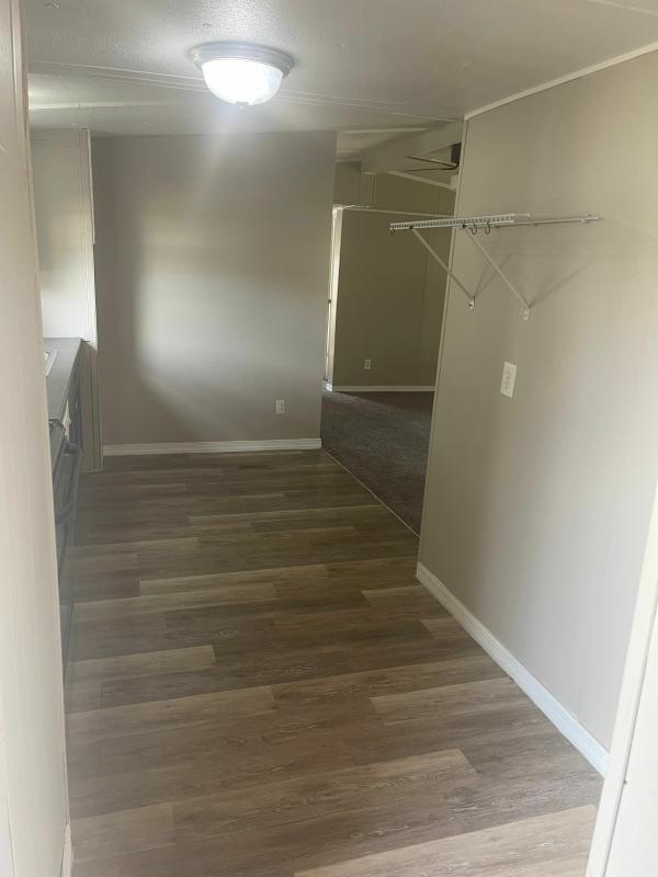 1985 Fleetwood Mobile Home For Sale or Rent 7117 SW Archer Rd Lot