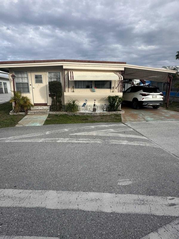 Photo 1 of 2 of home located at 3390  Gandy Blvd, #154 Saint Petersburg, FL 33702