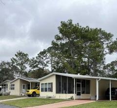 Photo 2 of 47 of home located at 10510 Shawnee Lane Weeki Wachee, FL 34614