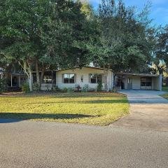 Photo 1 of 20 of home located at 46 Robin Rd Wildwood, FL 34785