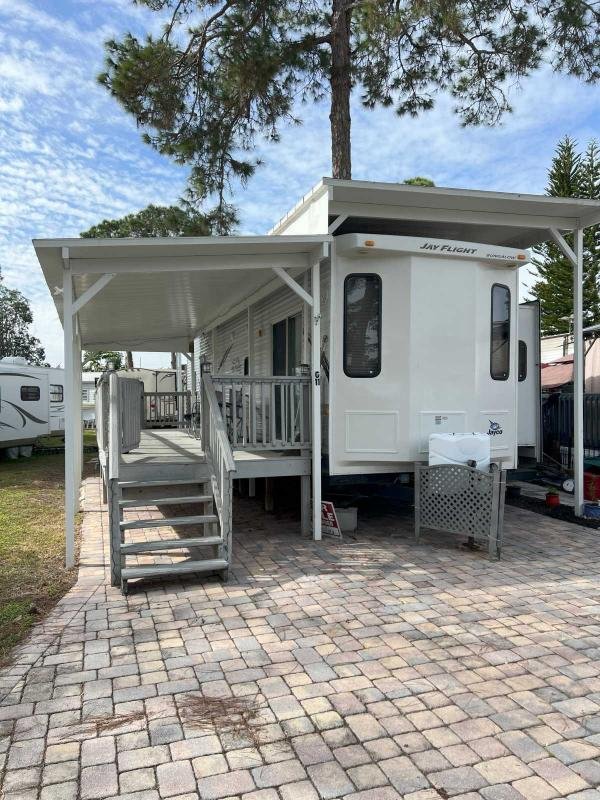 2012 JAYCO Bungalow Manufactured Home