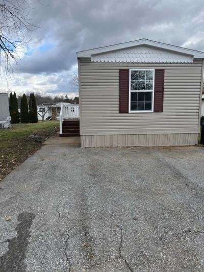 Mobile Home at 211 Holly Dr Mount Wolf, PA 17347