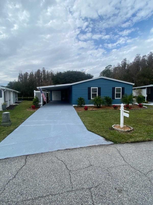 Photo 1 of 2 of home located at 2142 Horseshoe Drive Lakeland, FL 33809