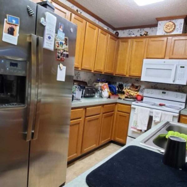 2005 MHE Mobile Home For Sale 21259 Lakeview Estates Drive Warrenton, MO