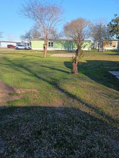 Mobile Home at 215 Stratton Ridge Rd Vacant Lot #80 Clute, TX 77531