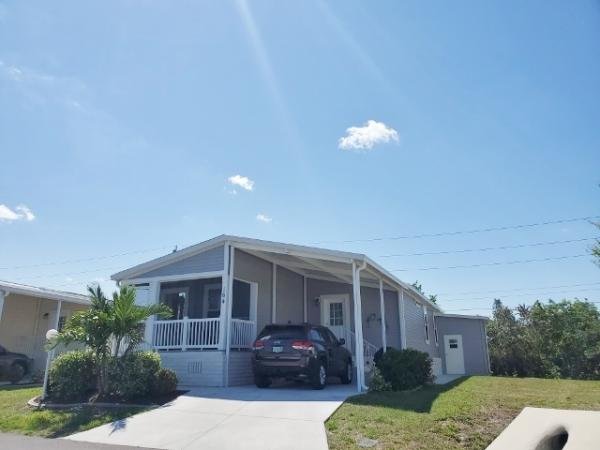 Photo 1 of 2 of home located at 701 Aqui Esta Blvd., Lot #164 Punta Gorda, FL 33950