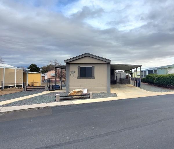 1986 Kaufman Mobile Home For Sale 11250 E. State Rt. 69 1172 Dewey, AZ