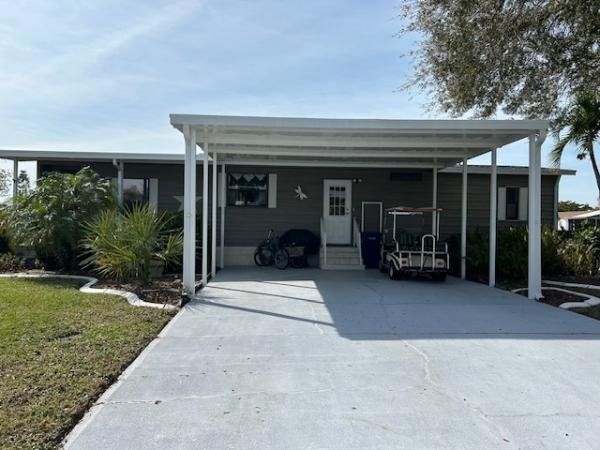 Photo 1 of 2 of home located at 3001 Sabal Circle Ellenton, FL 34222
