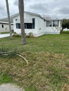 Photo 3 of 22 of home located at 14480 Cancun Fort Pierce, FL 34951