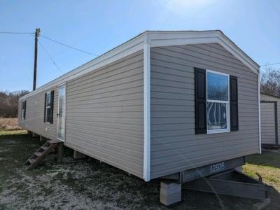 Mobile Home at 6854 County Road 203 Alice, TX 78332