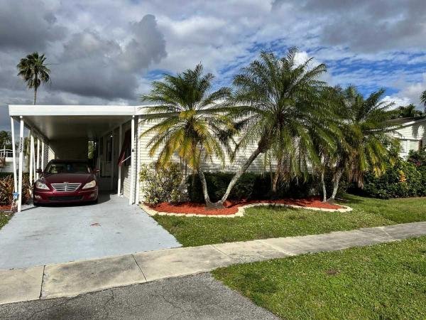 Photo 1 of 2 of home located at 11357 SW 12 Ct Davie, FL 33325