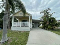 Photo 4 of 19 of home located at 7001 142nd Av N 075 Largo, FL 33771