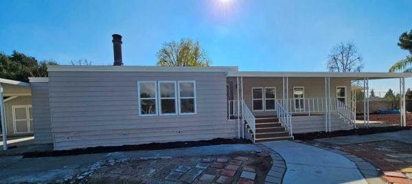 1980 golden west Manufactured Home
