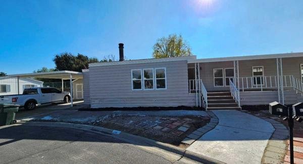 1980 golden west Manufactured Home