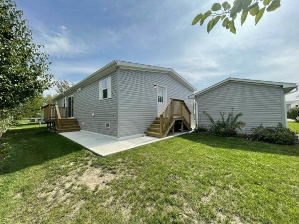 2023 Clayton - Middlebury Cherry Ln 5628-MS023 Mobile Home
