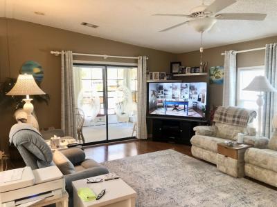 Photo 9 of 8 of home located at 2063 Tranquility Lane Palmetto, FL 34221