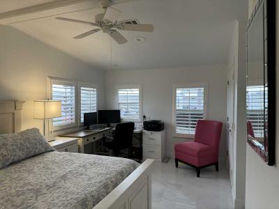 Photo 5 of 16 of home located at 328 Pier C Naples, FL 34112