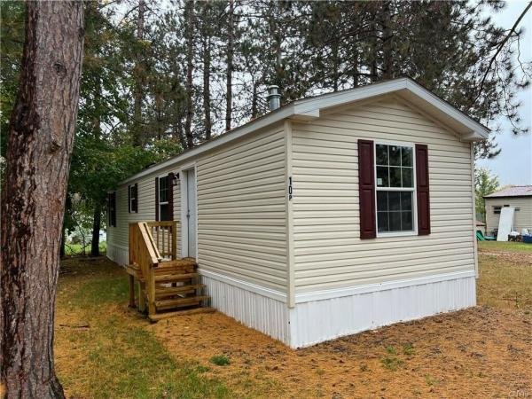 2022 Colony Mobile Home For Rent
