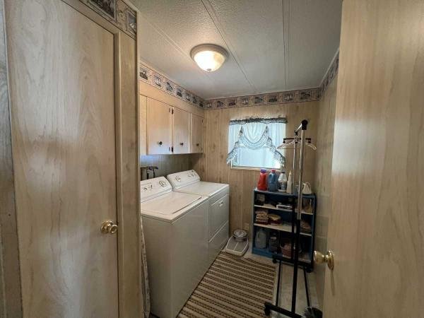 1982 TWIN Manufactured Home