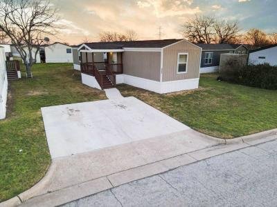 Mobile Home at 333 Chalet Dr Crowley, TX 76036