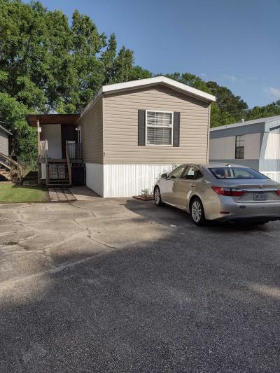 Mobile Home at 5510 Lavey Lane #49 Baker, LA 70714