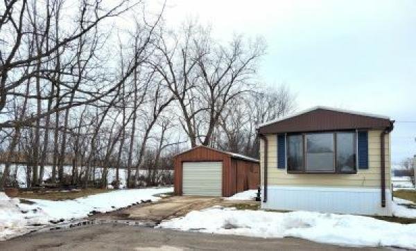 Photo 1 of 2 of home located at 1331 Bellevue St  Lot 133 Green Bay, WI 54302