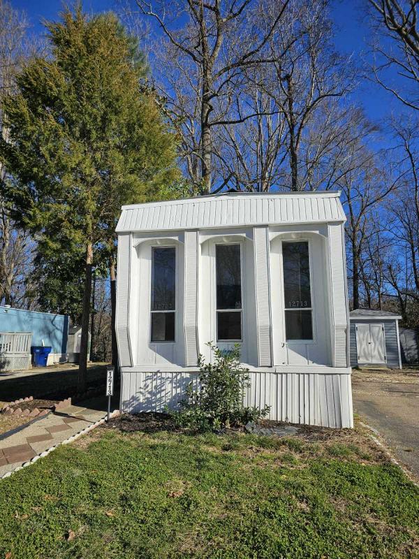 1972 Carriage Mobile Home For Sale | 12713 Cove Dr Chester, VA