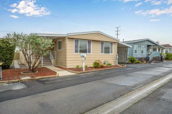 1970 Golden West Mobile Home