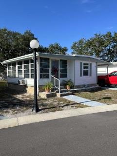 Photo 3 of 15 of home located at 7901 40th Ave N #33 Saint Petersburg, FL 33709