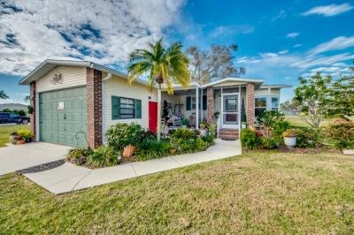 Mobile Home at 10078 Brokenwoods Ct. North Fort Myers, FL 33903