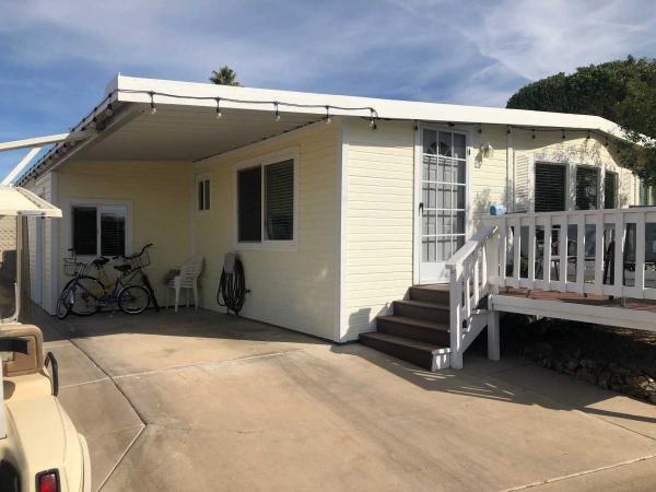 1985 Skyline Park Model Mobile Home