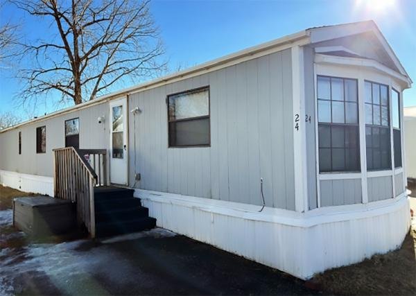 1990 Manufactured Home