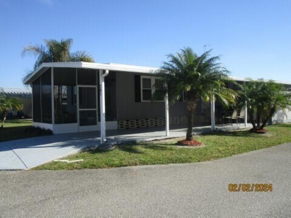 Photo 1 of 2 of home located at 1510 Ariana St. #281 Lakeland, FL 33803