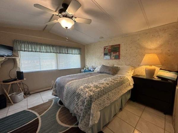 1986 Bays Manufactured Home