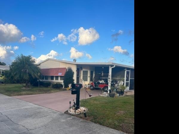 Photo 1 of 2 of home located at 406 Seneca Dr Auburndale, FL 33823