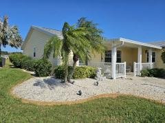 Photo 4 of 51 of home located at 3924 Dockers Drive Ruskin, FL 33570