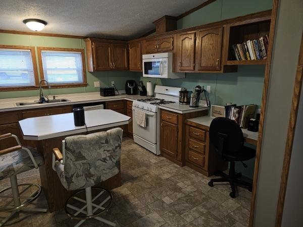 1999 Four Seasons Mobile Home For Sale