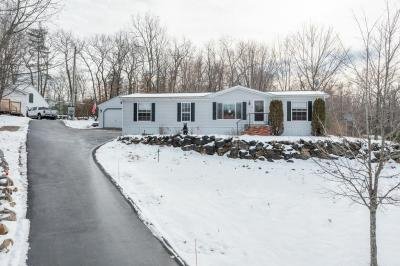 Mobile Home at 25 Country Lane Fremont, NH 03044