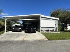 Photo 2 of 29 of home located at 930 Courier Street Vero Beach, FL 32966
