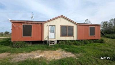 Mobile Home at 20715 State Hwy 359 Oilton, TX 78371