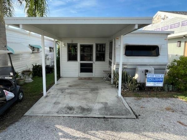Photo 1 of 2 of home located at 3701 Baynard Dr. Lot H-18 Punta Gorda, FL 33950