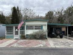 Photo 2 of 38 of home located at 127 Tara Dr Tavares, FL 32778