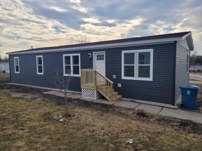 Mobile Home at 8000 Warren Woods Rd Three Oaks, MI 49128