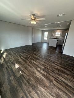 Photo 2 of 13 of home located at 130 Cirrus Cir Pearland, TX 77581