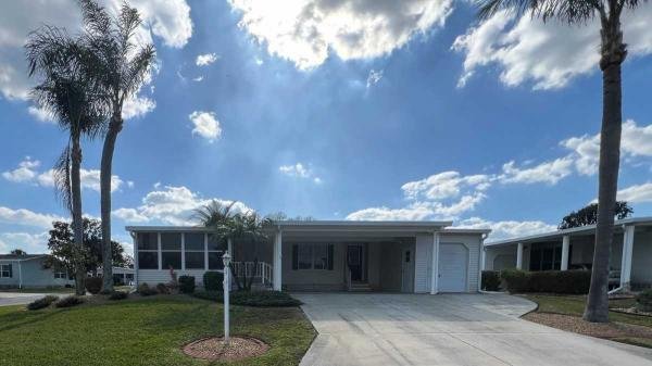 Photo 1 of 2 of home located at 1901 Sunflower Cir Sebring, FL 33872