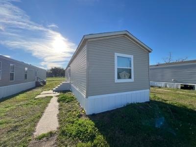 Mobile Home at 1353 N Ezidore Ave Gramercy, LA 70052