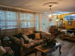 Photo 2 of 20 of home located at 6428 Golden Nugget Drive Orlando, FL 32822