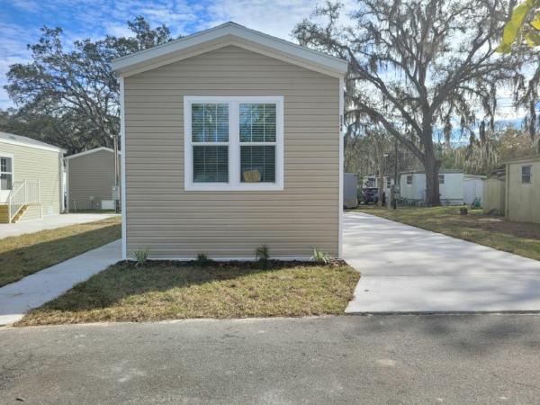 2024 Skyline - Ocala Mobile Home For Rent